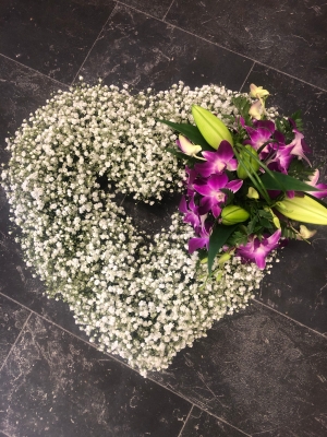 Gypsophila Heart and Spray