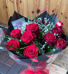 12 Luxury Red Rose Hand Tied